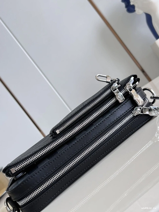 WIS MESSENGER LOUIS TRIO VUITTON 0915